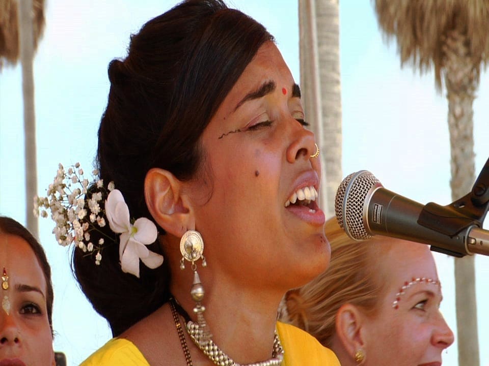 Hare Krishna Chanting